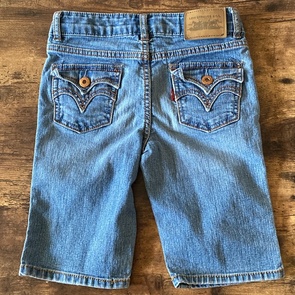 Levi’s girls jean shorts size 10 - Picture 10 of 13